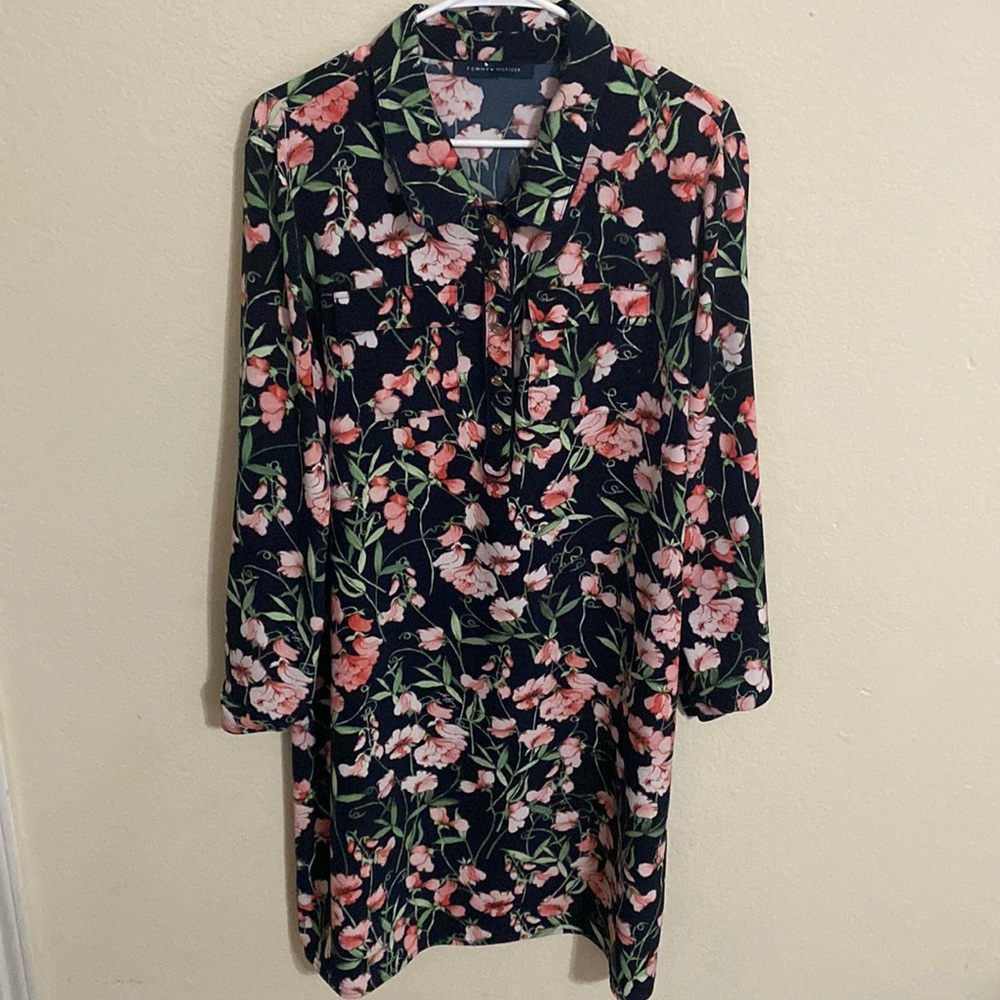 Tommy Hilfiger Floral print multi colored long sleeve dress!